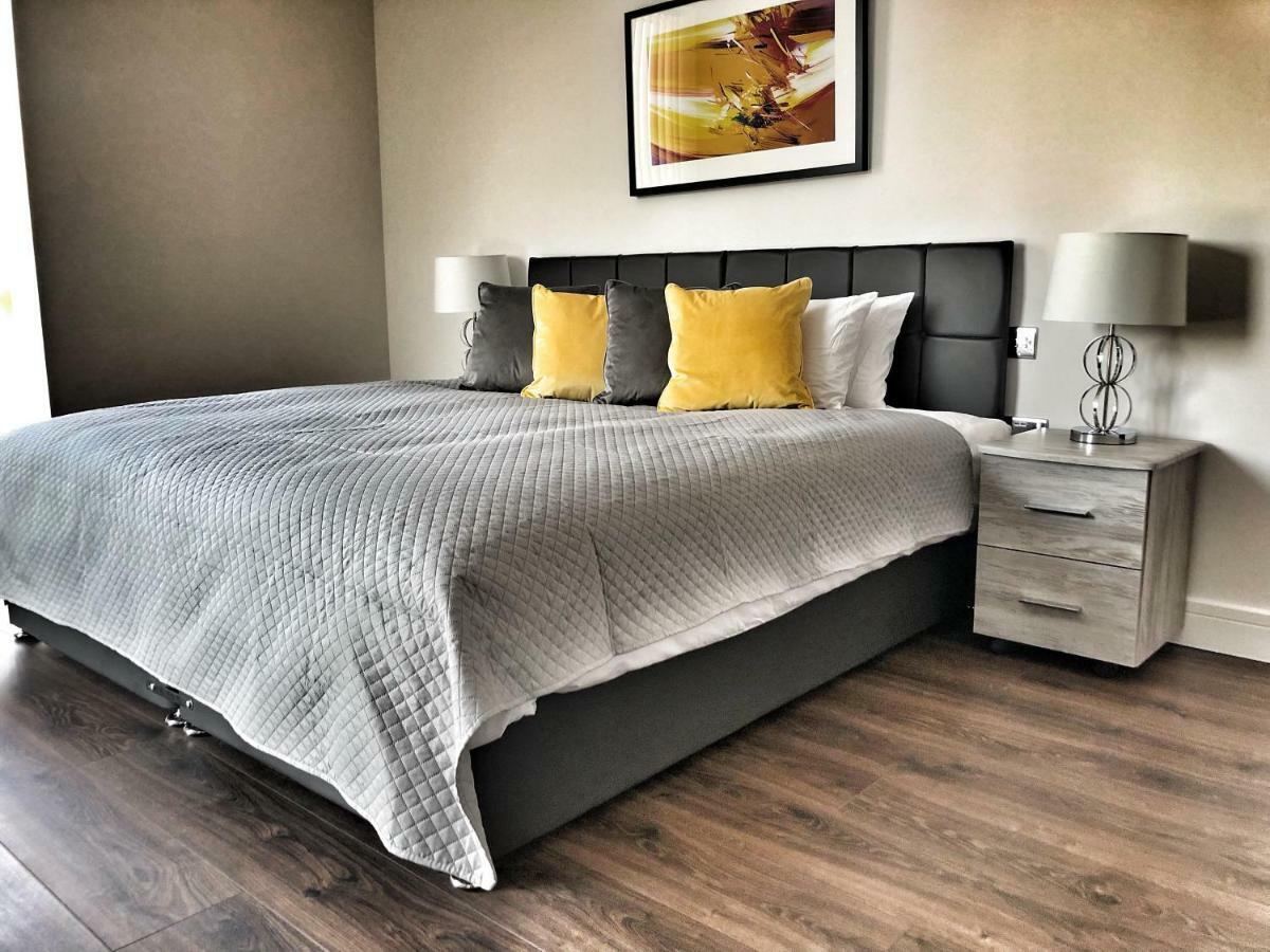 Amazing & Spacious 2 Bed 2 Bath Luxury Apartment With Balcony Free Wifi Sleeps 6 부쉬 외부 사진
